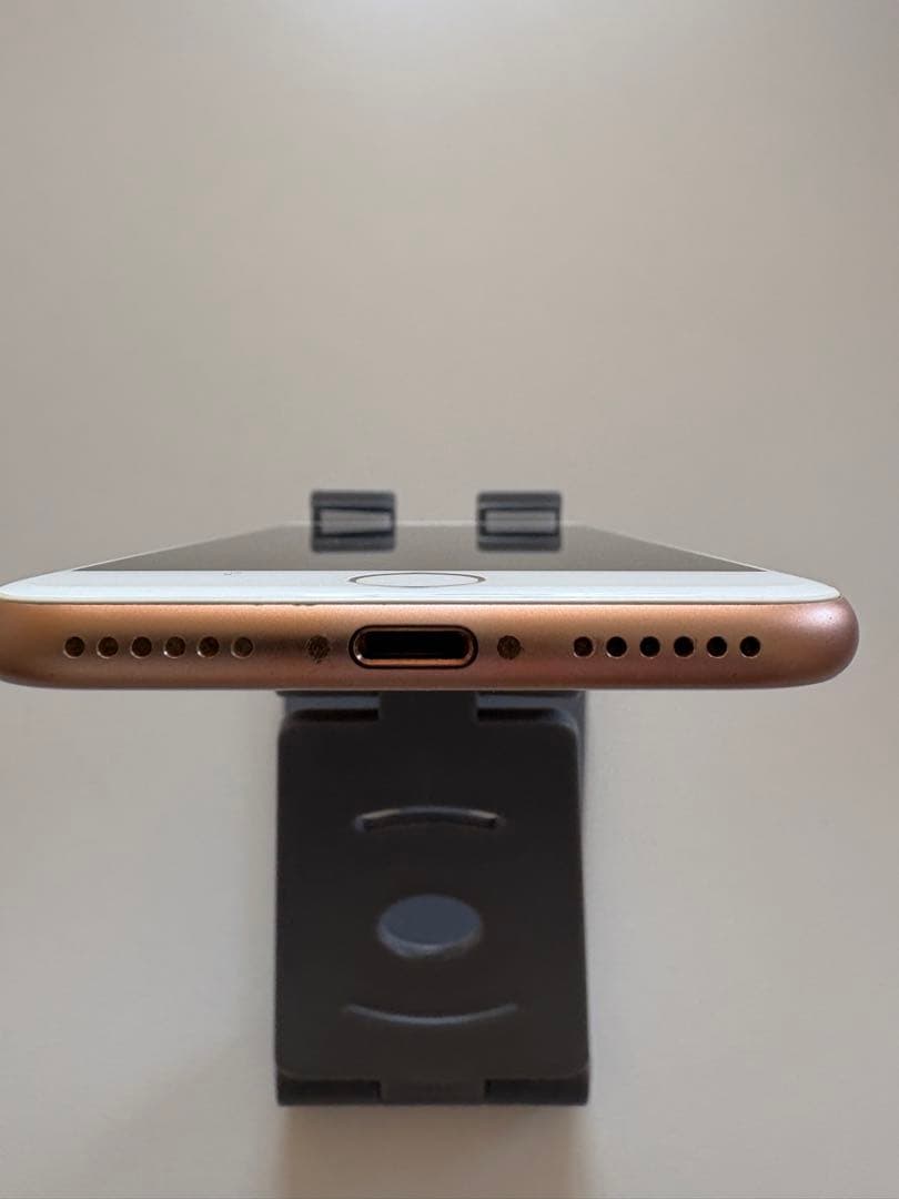 美品　iPhone8 64G SIMフリー ピンク