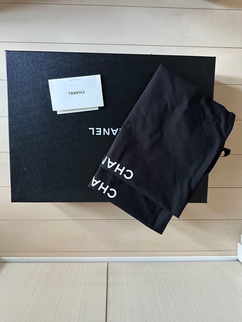 新品未使用CHANEL ブラック 長靴 36ロゴ入り