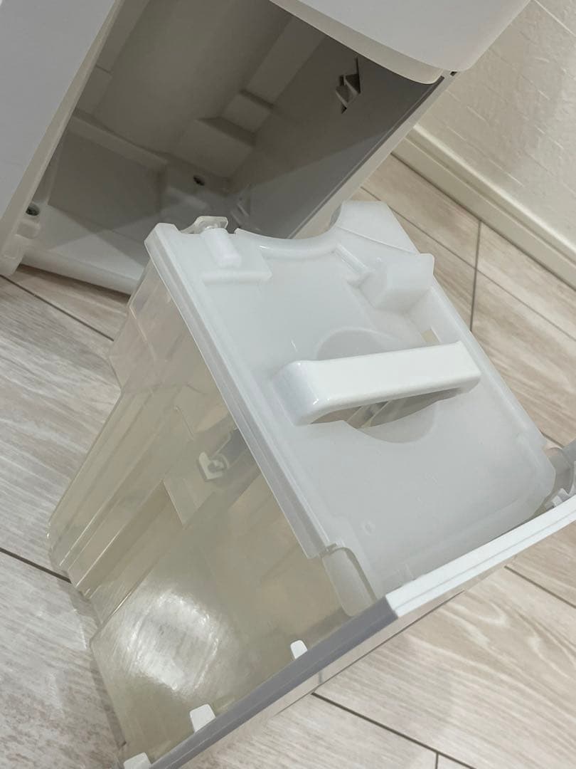 SHARP シャープ除湿機 衣類乾燥機 2022 年製