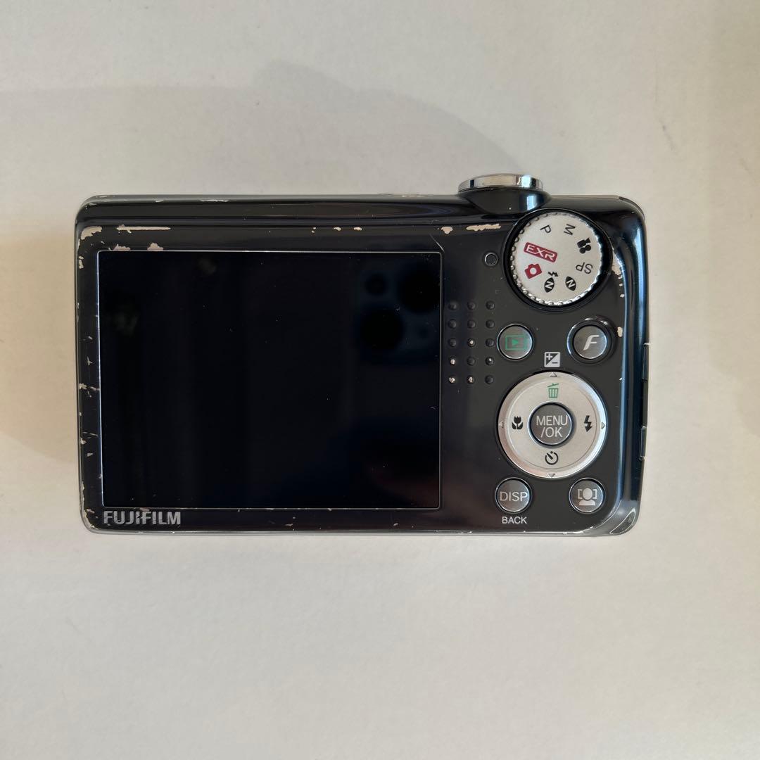 富士フィルム　FINEPIX F70EXR