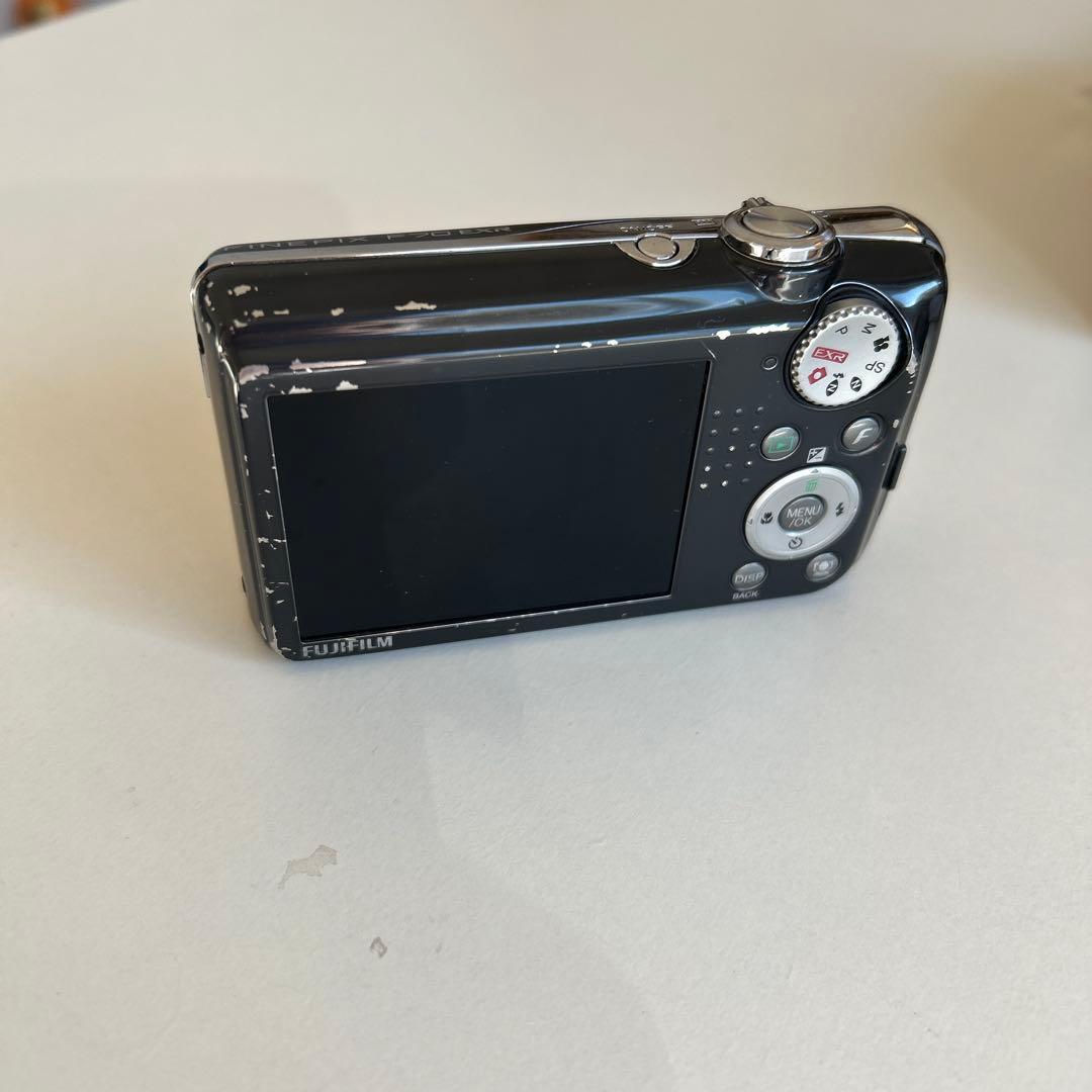 富士フィルム　FINEPIX F70EXR