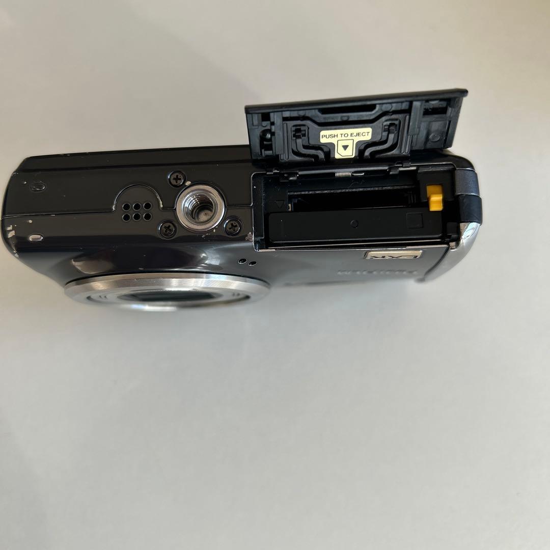 富士フィルム　FINEPIX F70EXR