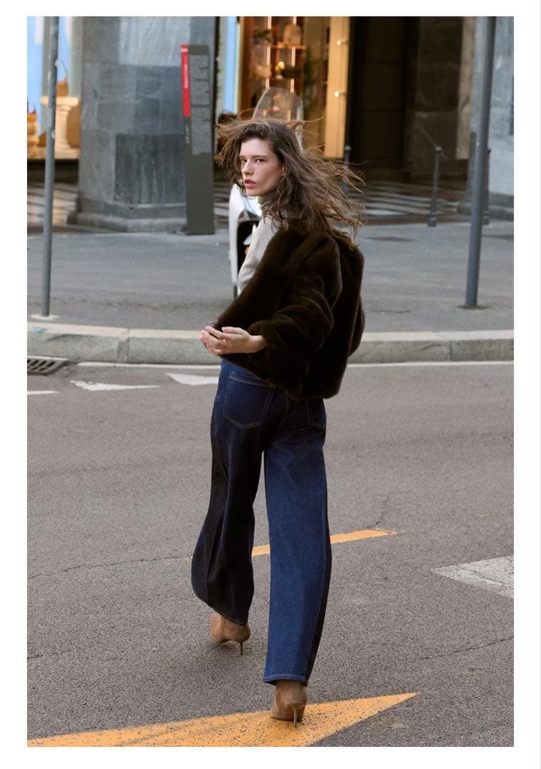 ZARAフェイクファーボンバージャケット　M