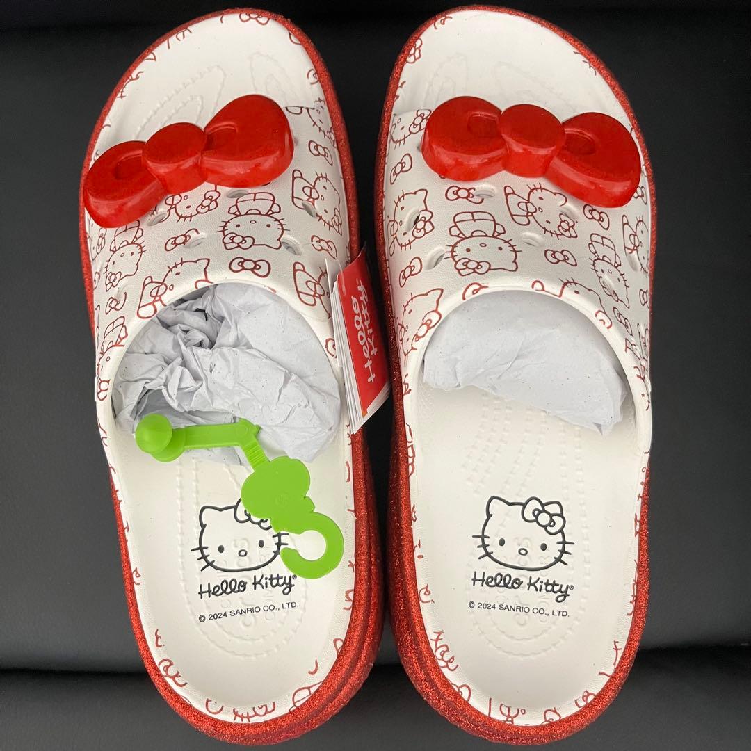 新品 Hello Kitty × Crocs Stomp Slide 23cm