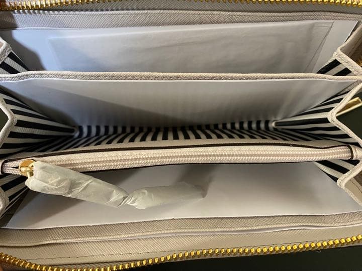 新品未使用 kate spade ケイトスペード 長財布 (箱付き)