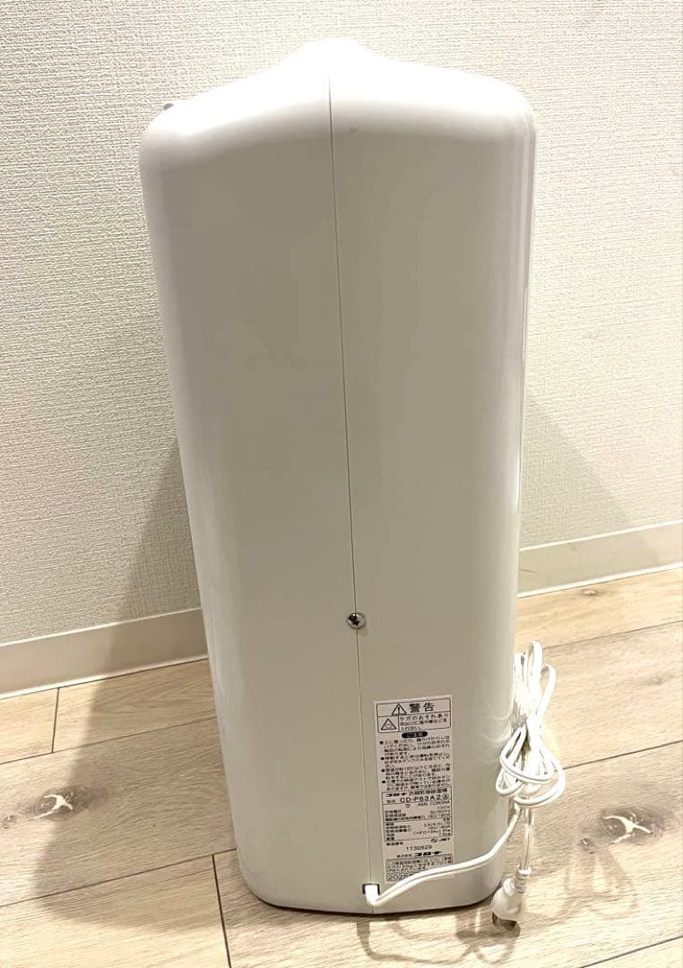 【極美品】コロナ 除湿機 CD-P63A2(ホワイト) 日本生産製