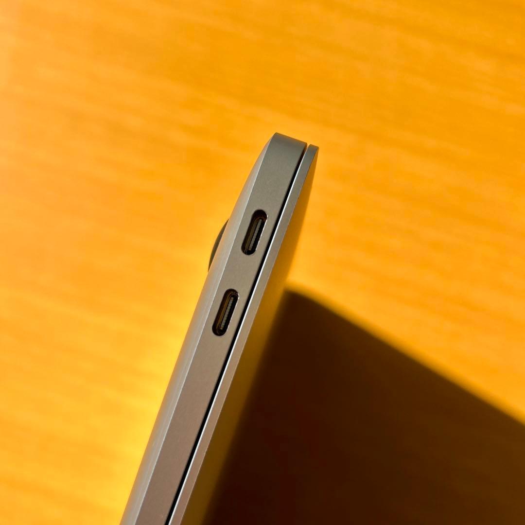 【美品】MacBook Air M1 8GB/256GB バッテリー83%