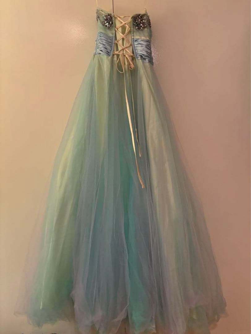 ビジューつき　カラーロングドレス