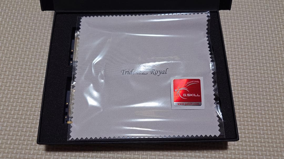 メモリー G.SKILL Trident  DDR4 4000MHz 16GB