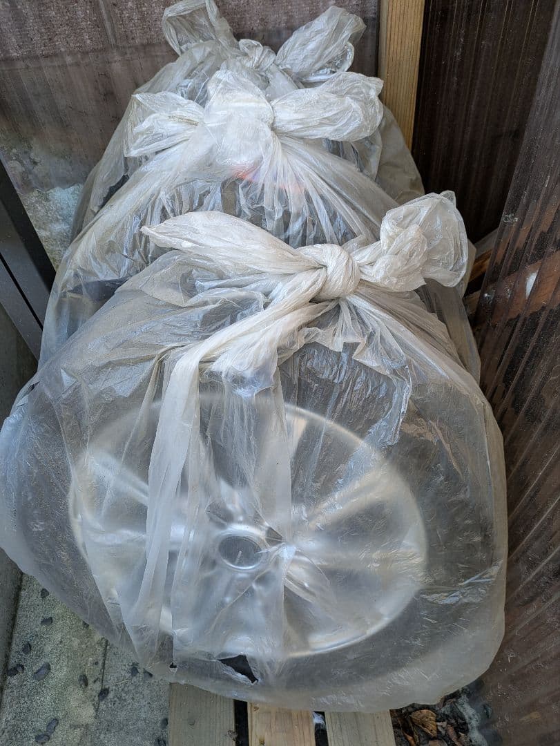 美品　YOKOHAMA スタッドレスタイヤ 155/65R14