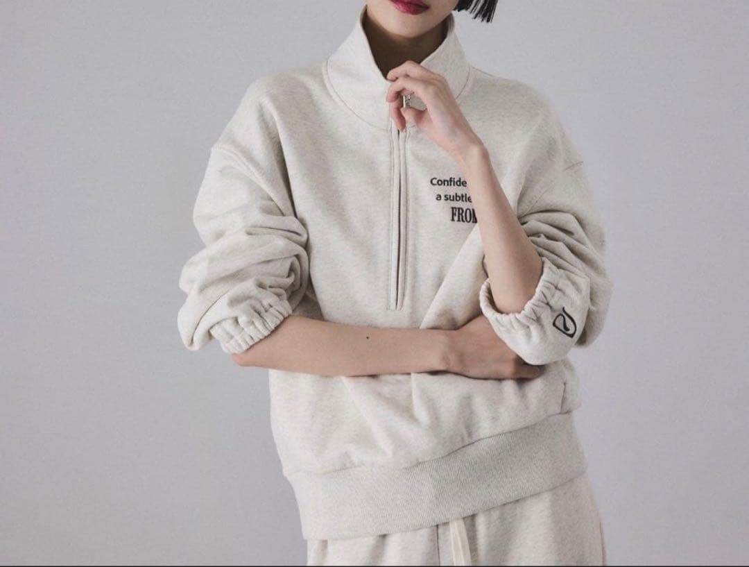 ADAM ET ROPE' FEMME ハーフジップススウェット