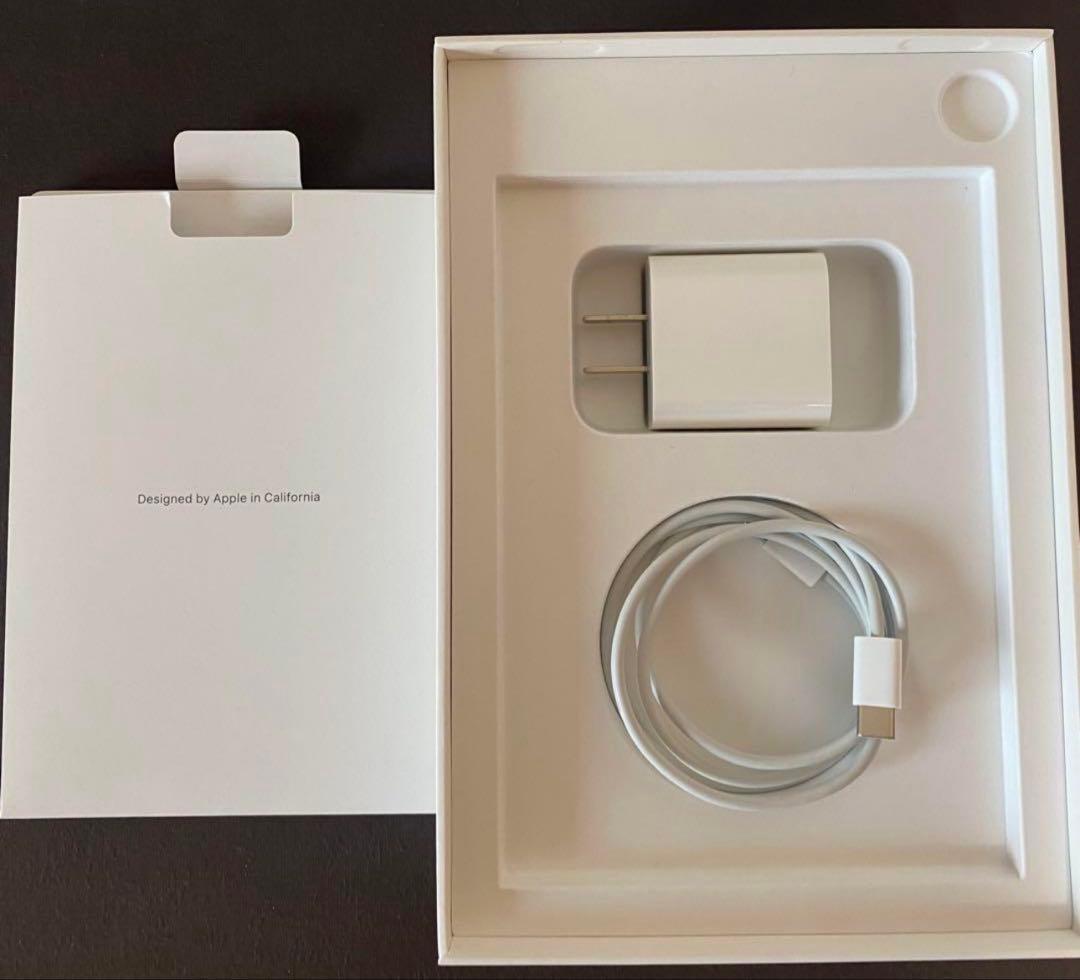 iPad mini 第6世代　64ギガ　純正カバー付き