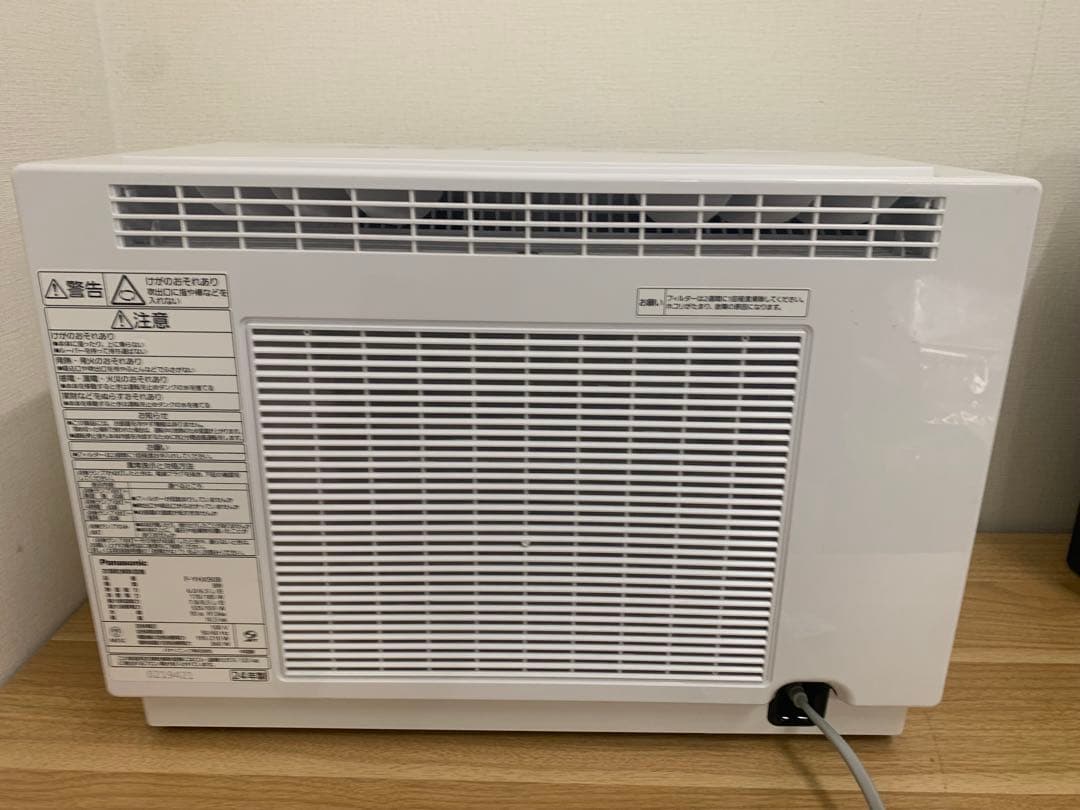 ハイブリッド方式除湿機 パナソニック 衣類乾燥除湿機 F-YHX90B-W 美品