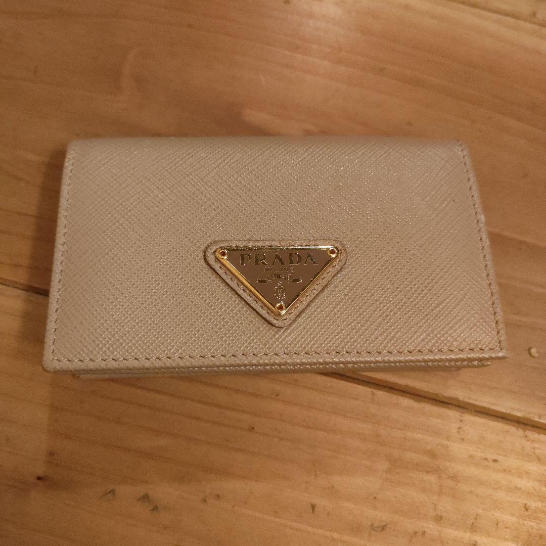 PRADA　名刺入れ　プラダ サフィアーノレザー　カードケース