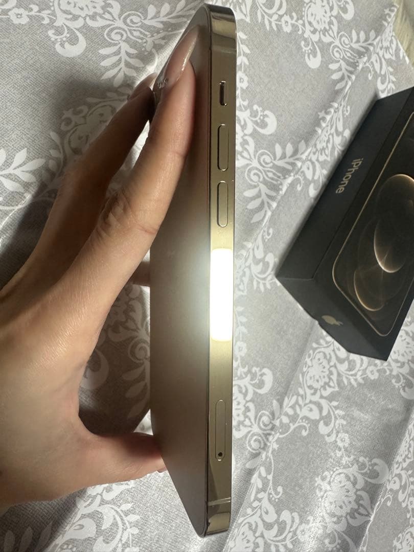 【超美品】iPhone 12 pro ゴールド 256GB 箱付き