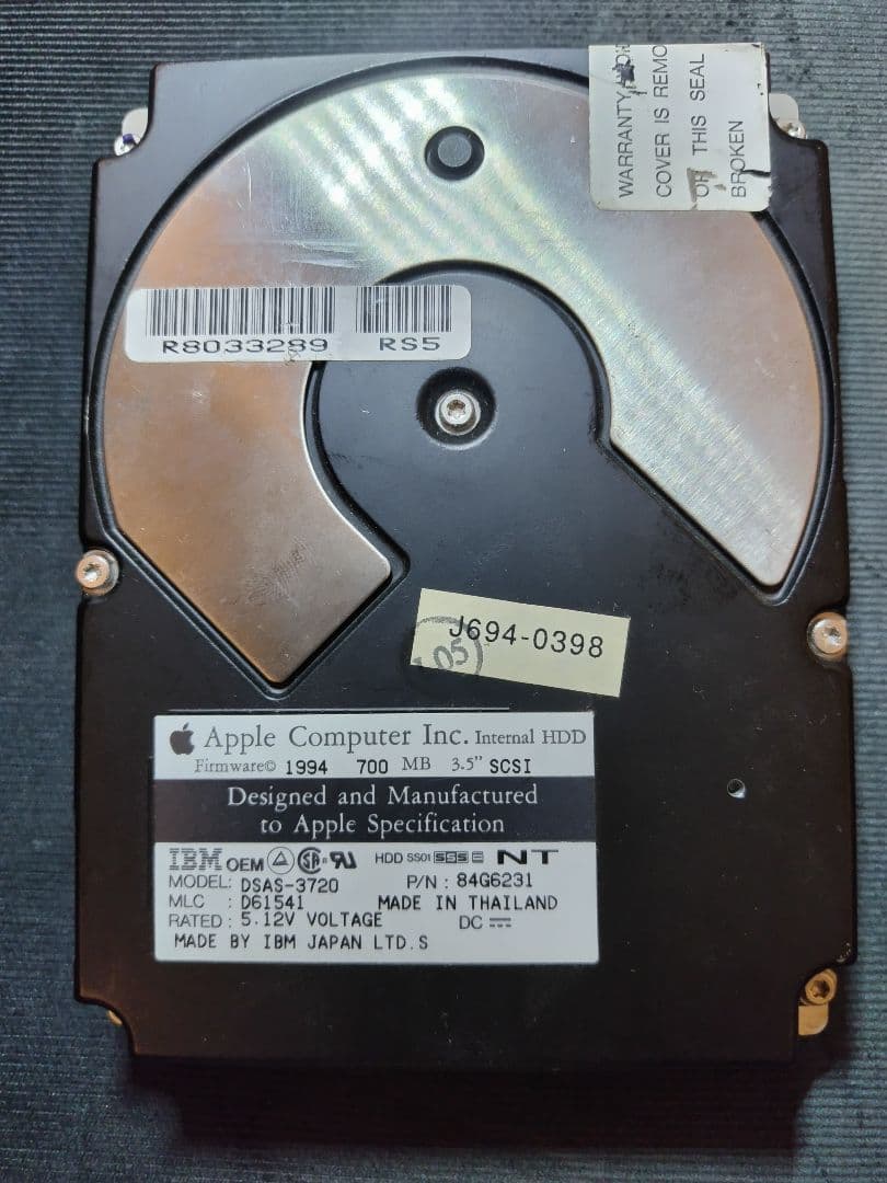 APPLE純正 IBM DSAS-3720 700MB SCSI HDD