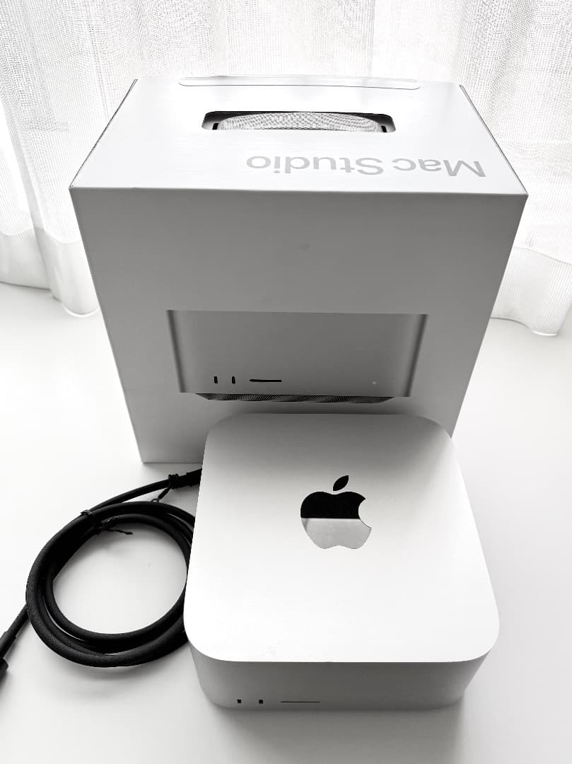 Mac Studio M1 Max(10C/24C) メモリ64GB/512GB