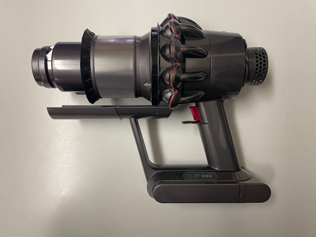 dyson v10 fluffy 本体＆純正ドック＆替えバッテリーとフィルター付