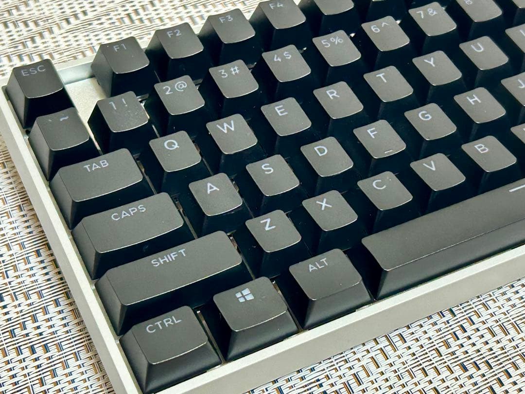 Pulsar eS HE70 ANSI ゲーミングキーボード