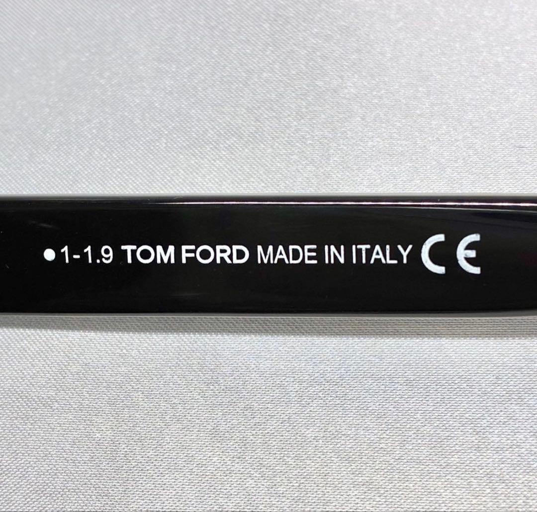 Bryan-02 TF590-F 01V トムフォード サングラス 黒 ブラック