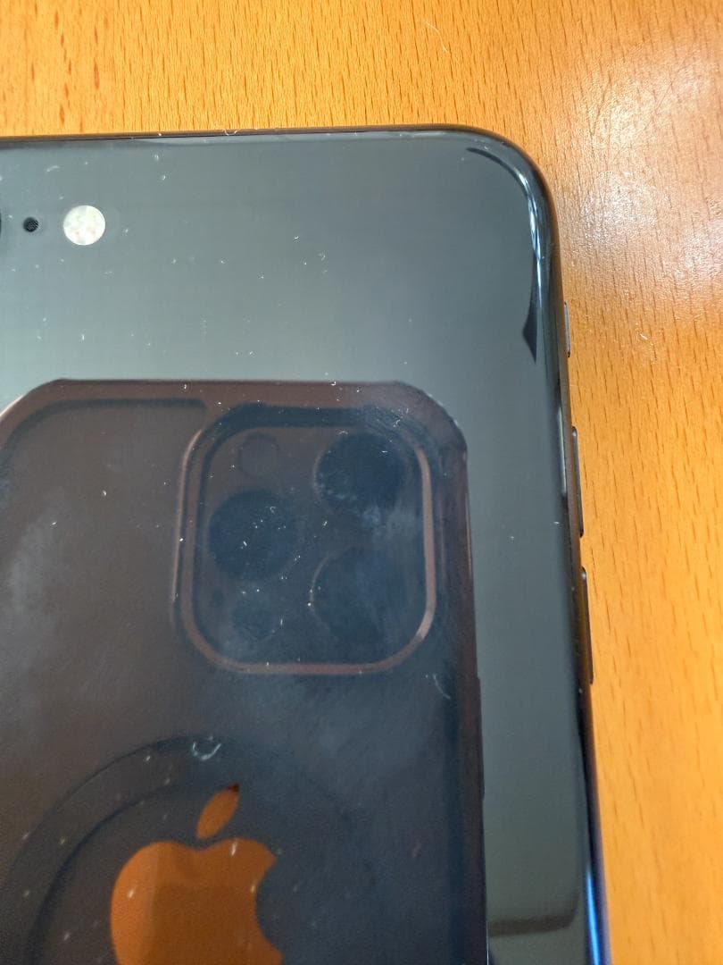 iPhone SE 64GB SIMロックあり