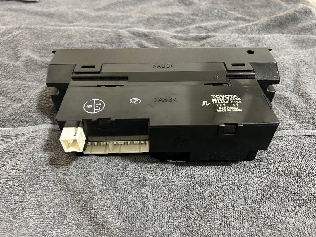 16 アリスト エアコンパネル オーディオパネル マルチレス エアコンスイッチ