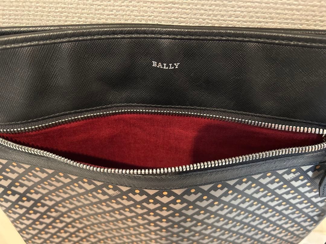 【超レア】BALLY ショルダーバッグ