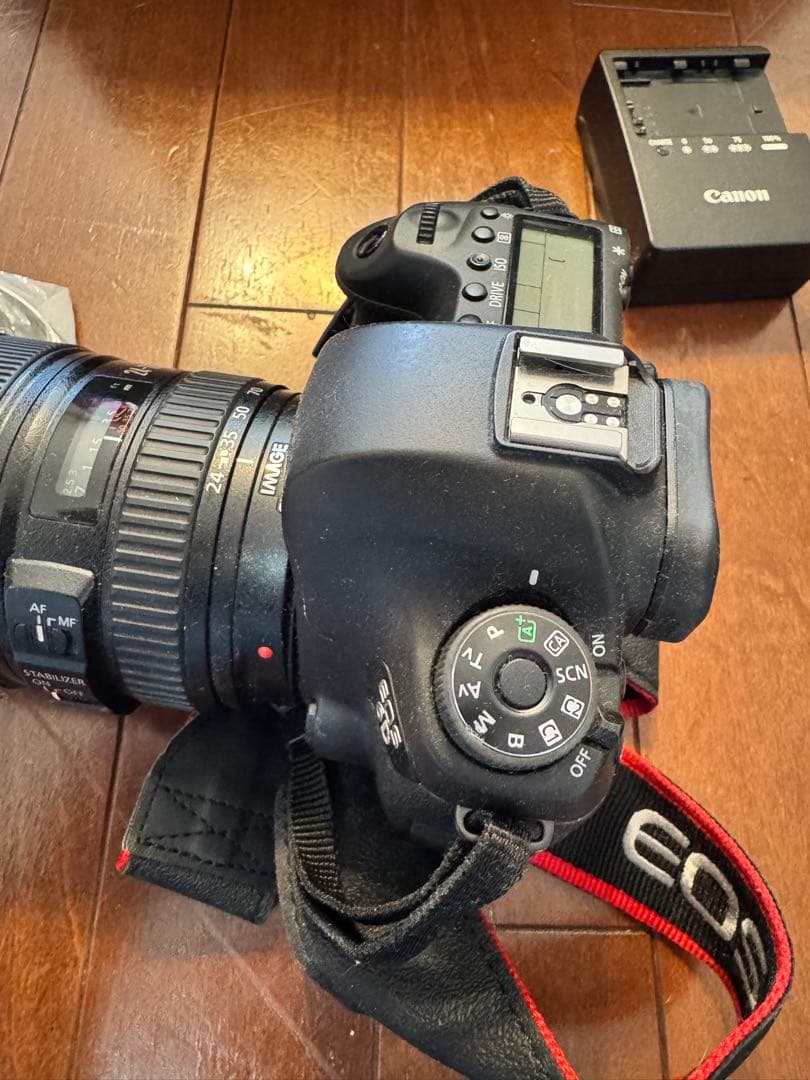 Canon EOS 6D デジタル一眼レフカメラ、バック付き