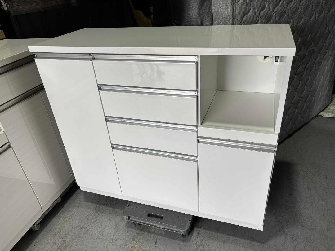 モダン キッチンカウンター、キッチンボード、幅120cm Used/美品