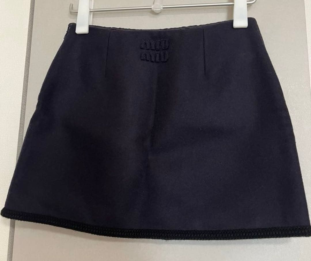 わこmiumiu Midnight blue wool miniskirt
