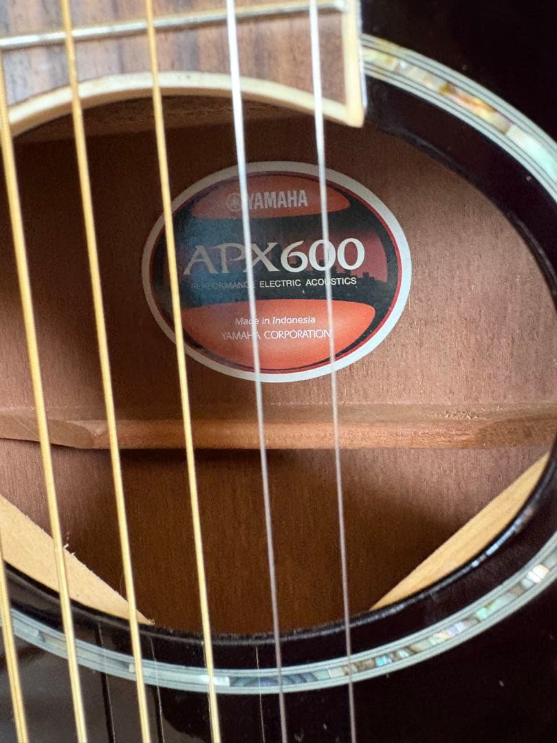 Yamaha アコースティックギター「APX600」