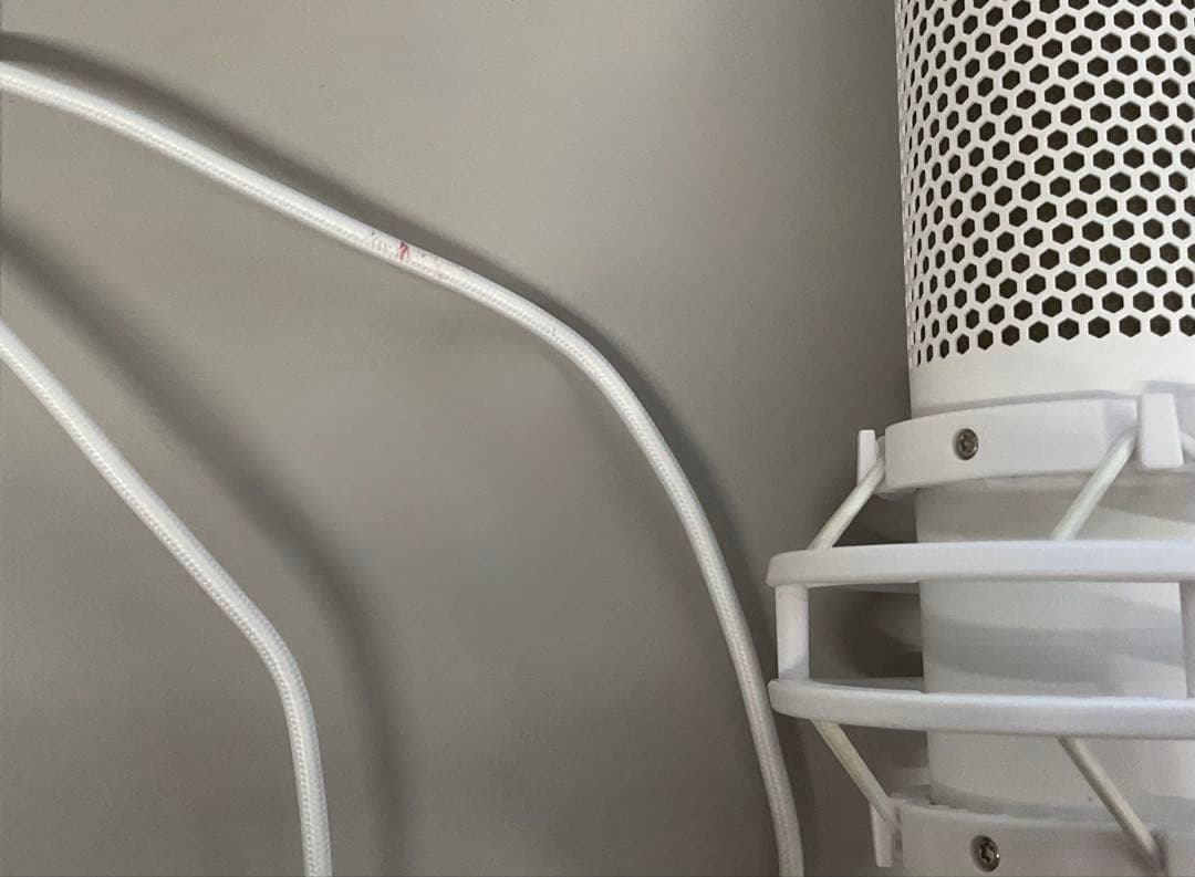 ★HyperX QuadCast S スタンドアロンマイク ホワイト 白