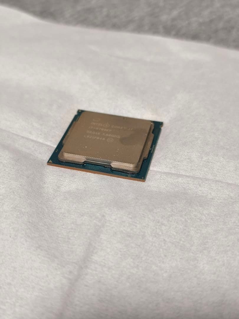 【動作未確認】Intel Core i7-9700KF CPU