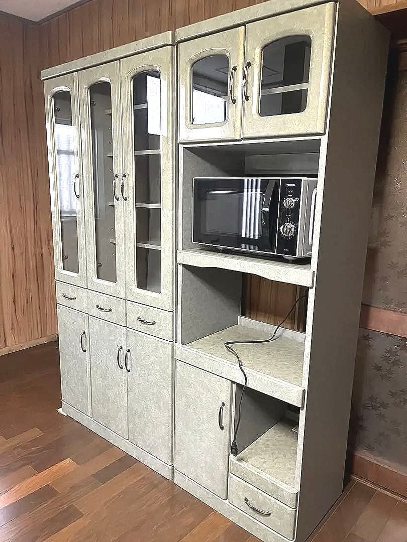 【美品】大容量食器棚