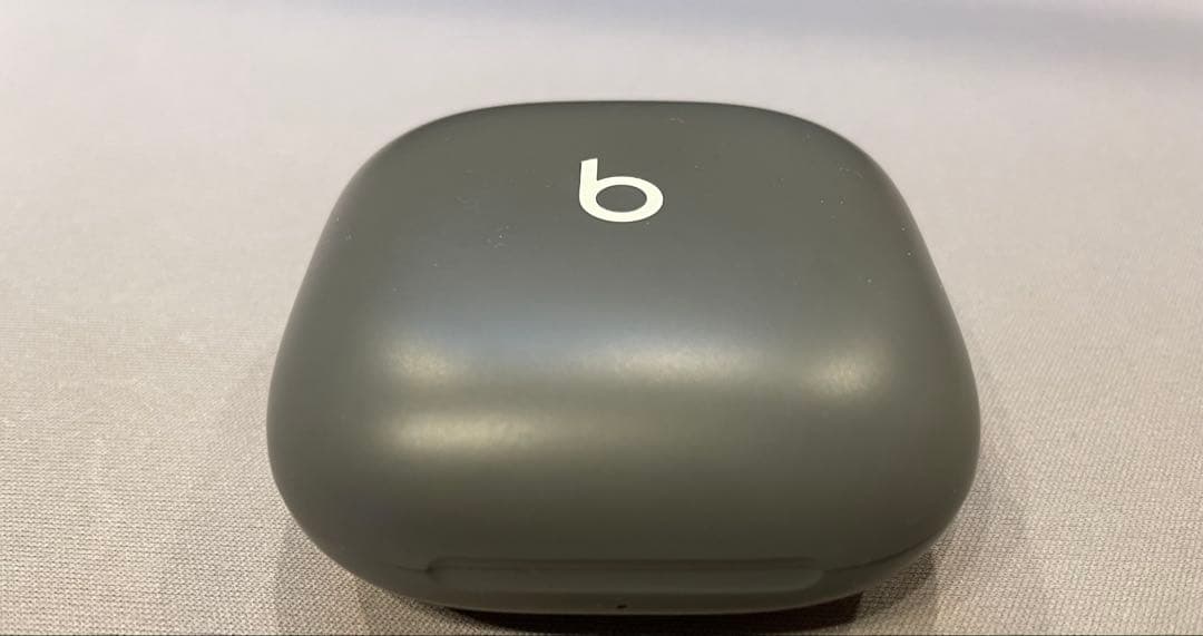 Beats Fit Pro（セージグレー）