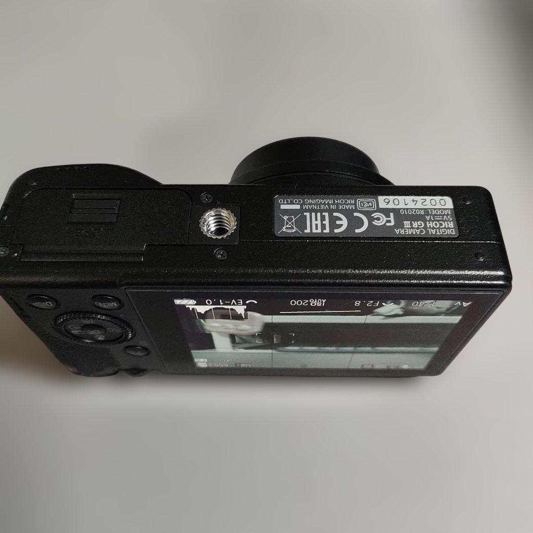 【ミニファインダー、レンズキャップ付属】RICOH GRⅢ　ショット数1228枚