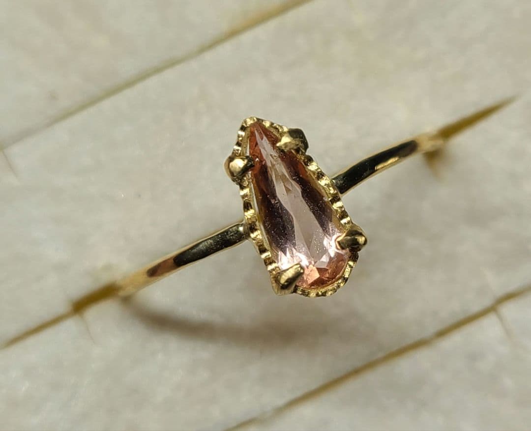 ミラノ日本の職人の腕が光る逸品です!★天然パライバトルマリン★