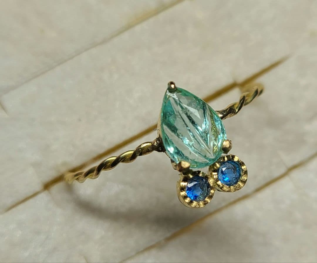 ミラノ日本の職人の腕が光る逸品です!★天然パライバトルマリン★