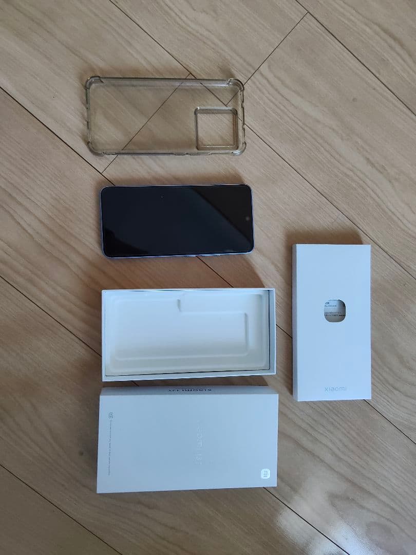 xiaomi 13T 美品　カバー　新品フィルム付き