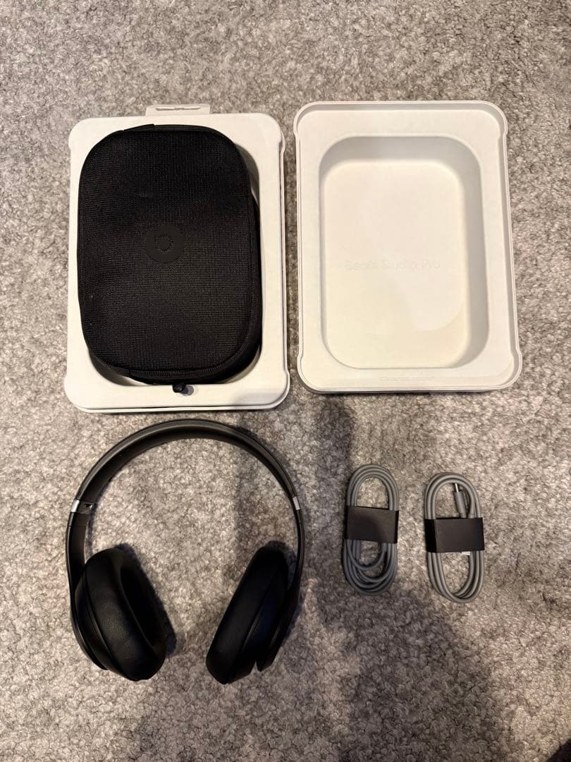 beats ワイヤレスヘッドフォン　studio Pro