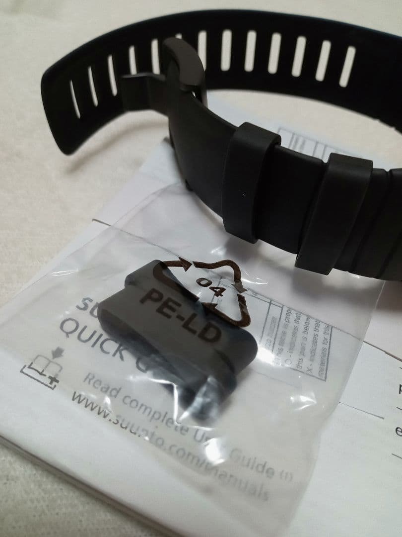 SUUNTO CORE　コア　アウトドア時計　ALL BLACK　未使用に近い