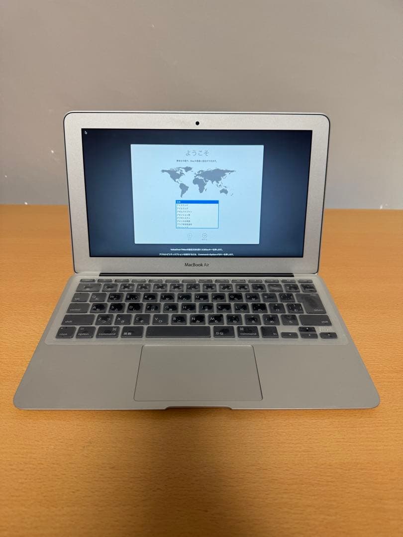 MacBook本体 Apple MacBook Air MD224J/A