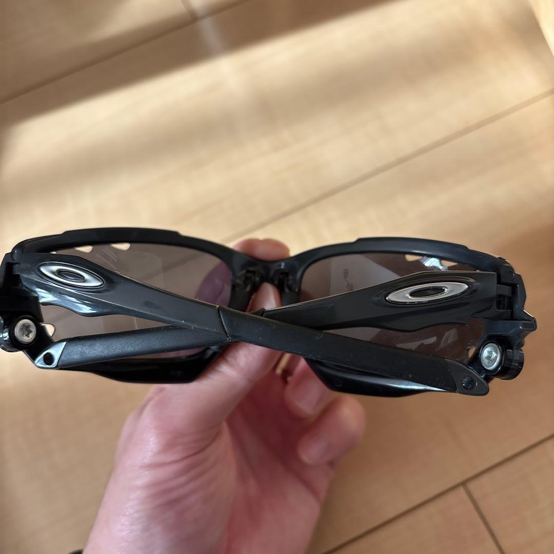 スポーツタイプ ブラックサングラス