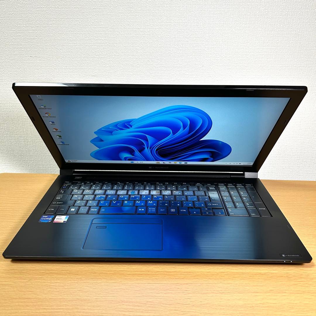 東芝 TOSHIBA dynabook B55/HS i7 512GB 16GB