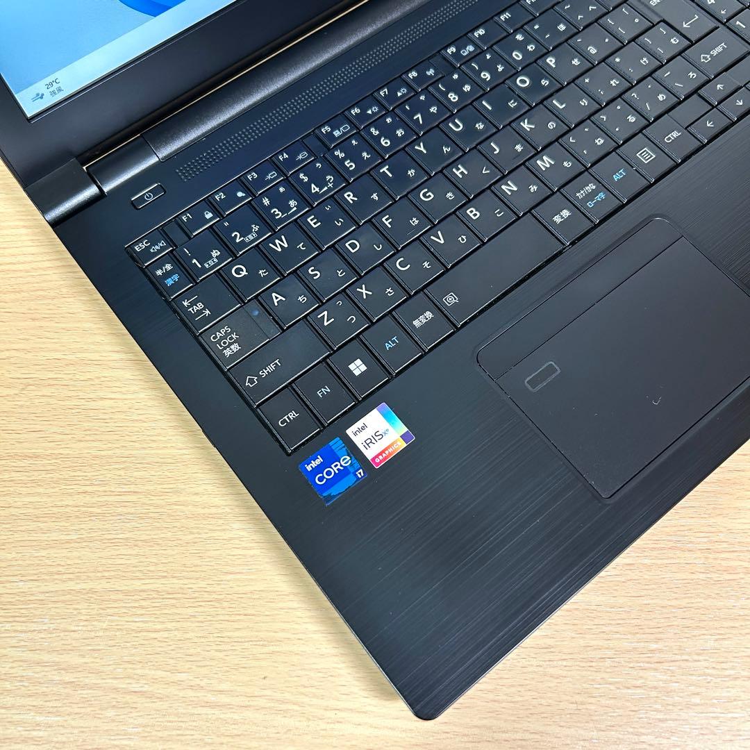 東芝 TOSHIBA dynabook B55/HS i7 512GB 16GB