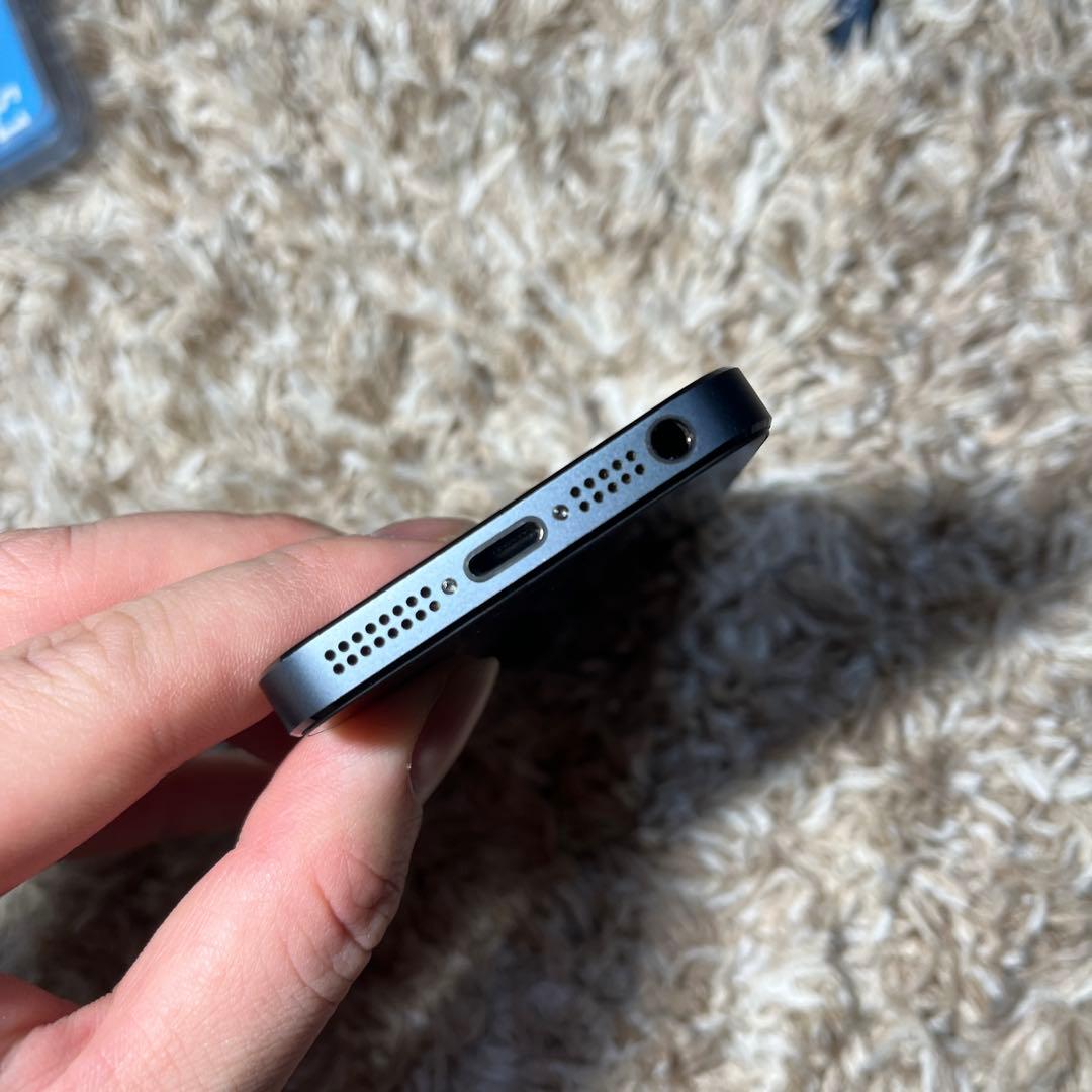 d*7様 『珍しい』Apple iPhone 5 64GB IOS 6.0