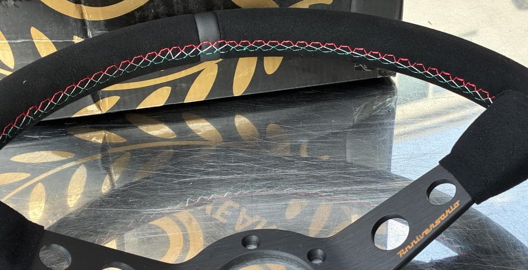 ★最終販売価格★MOMOステアリング35㎝レザーブラックMOMO60周年記念