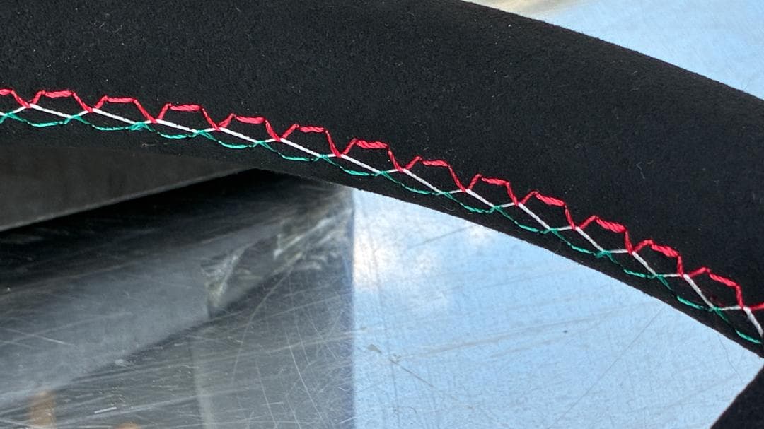 ★最終販売価格★MOMOステアリング35㎝レザーブラックMOMO60周年記念