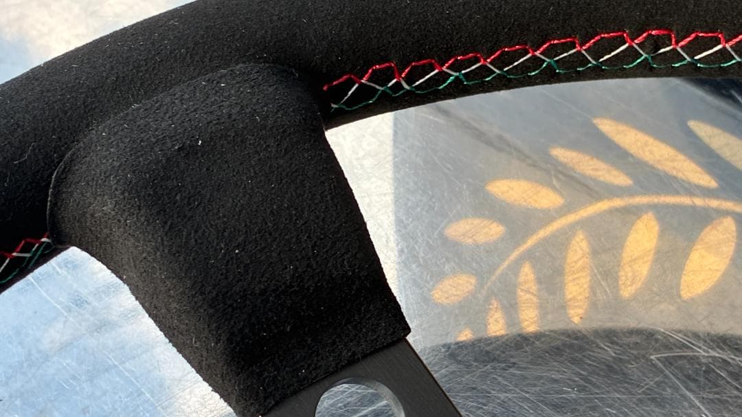 ★最終販売価格★MOMOステアリング35㎝レザーブラックMOMO60周年記念