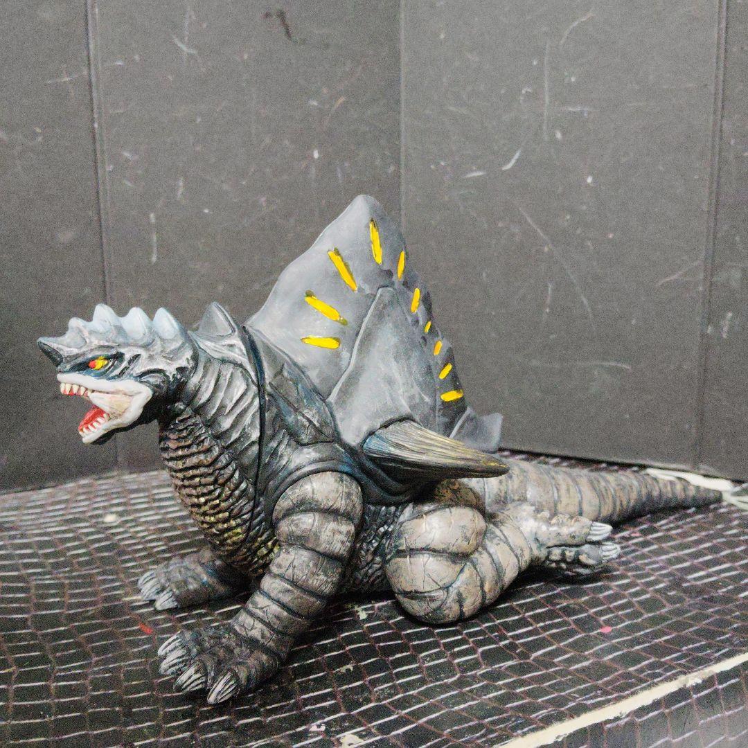 シャーク尊ウルトラ怪獣旧型ソフビガグマβ.ゾンネル.デスフェイサー